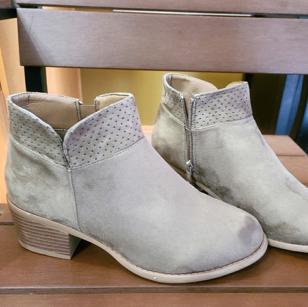 SOLD!!!Ankle  boots